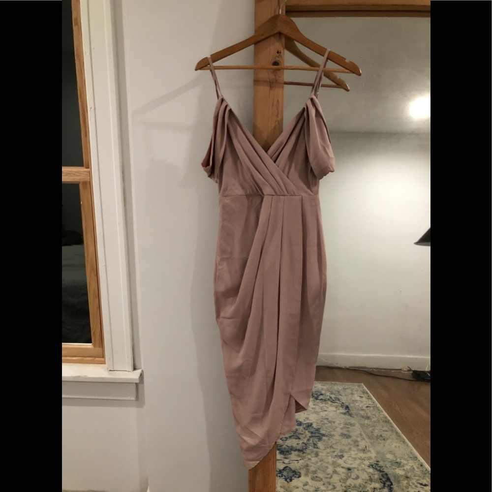 Off-shoulder mauve midi